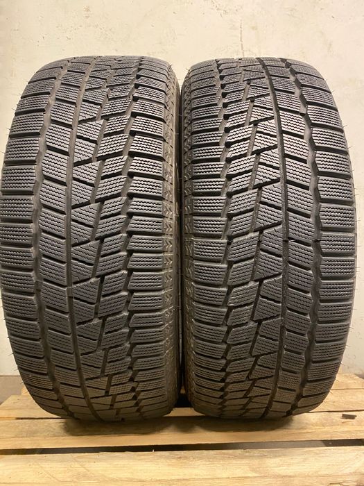 225/55R17 Maxxis doua anvelope de iarna cu profil nordic
