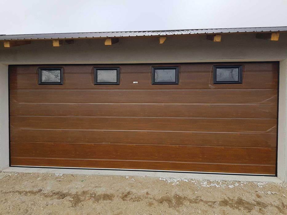 usi garaj sectionale izolate automate cu telecomanda horezu