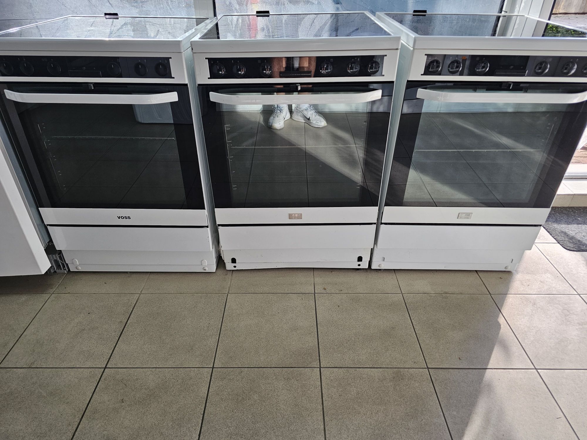Печки с индукционни котлони Voss Electrolux 74L
