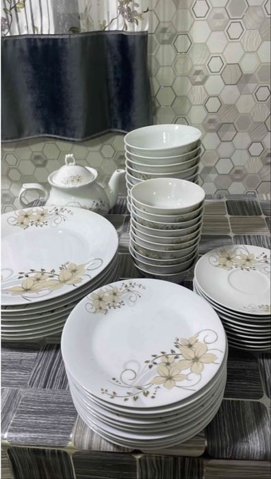 Продам набор посуды