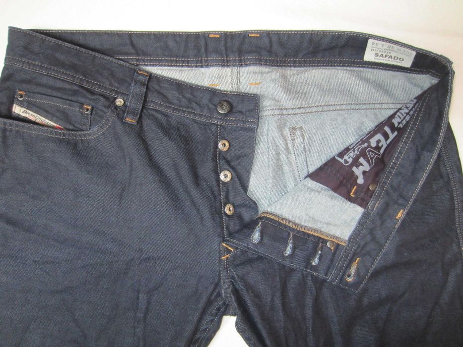 Blugi Diesel Safado,W38 L34,Talie=102cm,Lung=112cm,croiala dreapta,noi