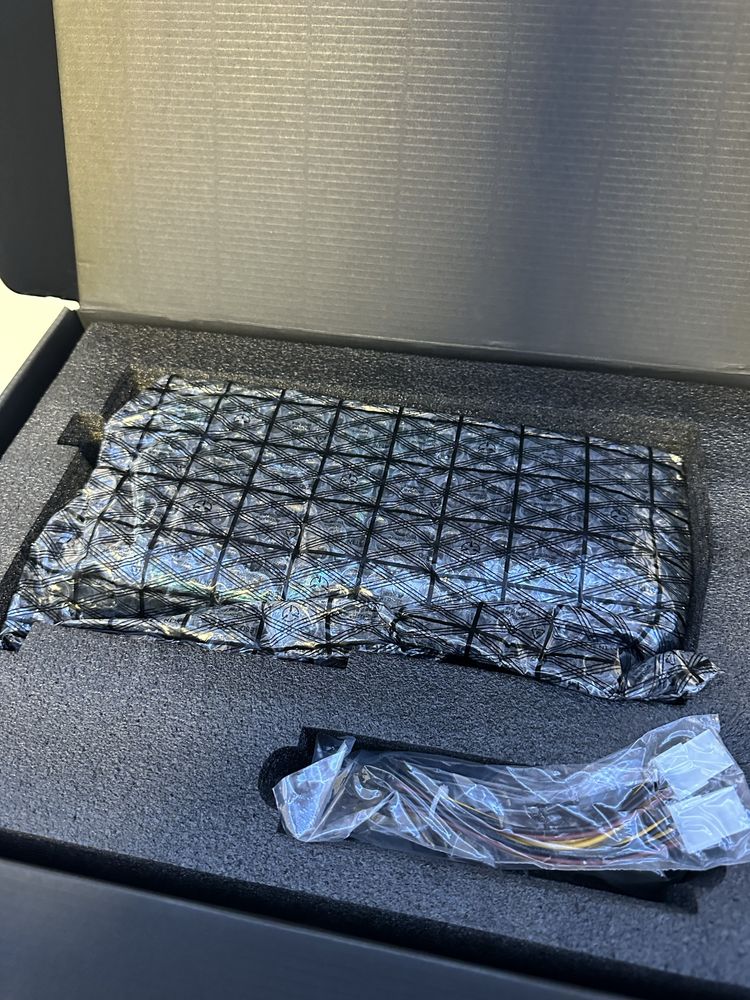 ZOTAC RTX 3070 AMP HoloBlack 8GB – Отлично състояние, почти нова