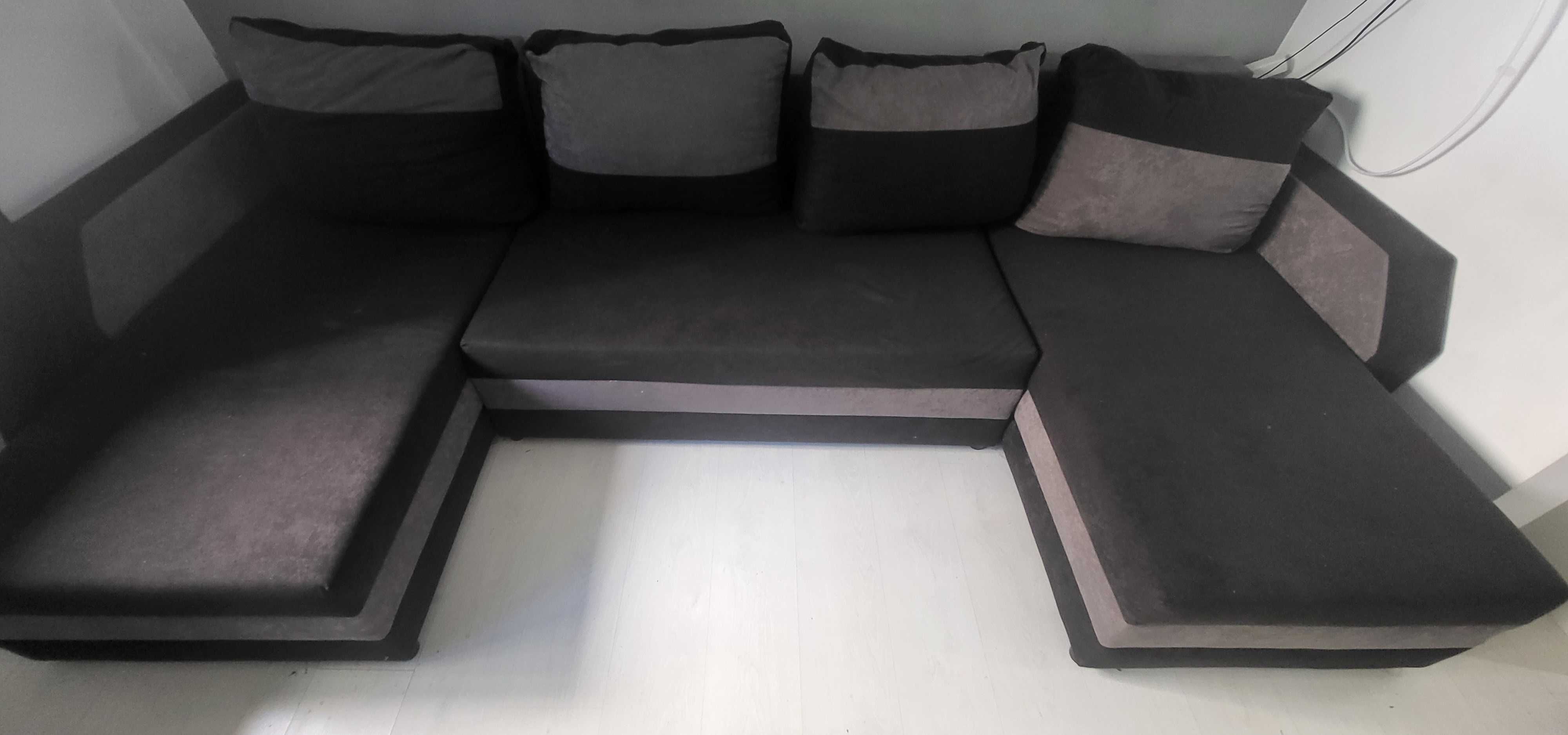 Coltar negru 303×140 urgent mutare