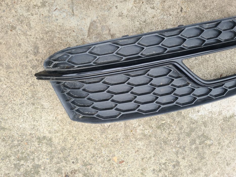 Grila proiector dreapta Audi A5 FL Sline