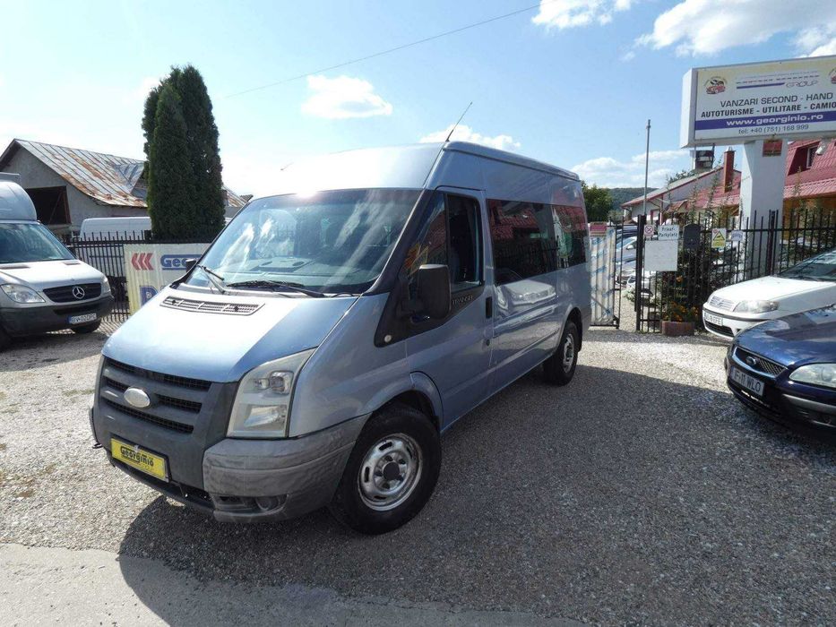 Ford Transit 8+1 locuri
