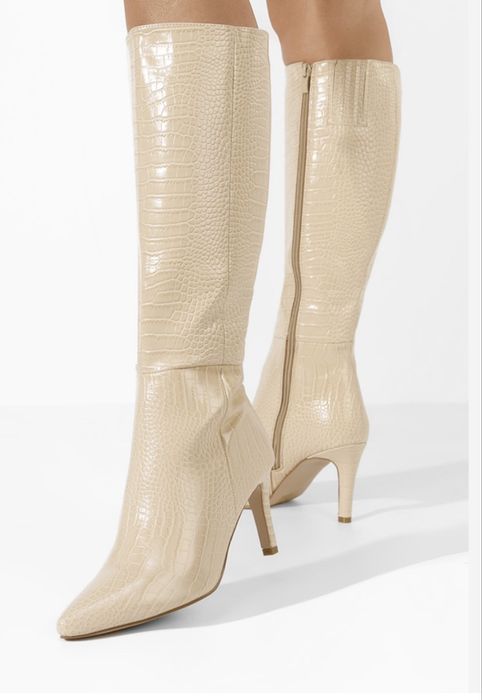 Vând cizme bej din piele ecologica