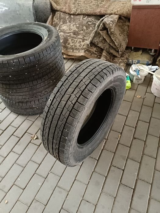 Продам  шину Goform 235/65 R17 108T XL