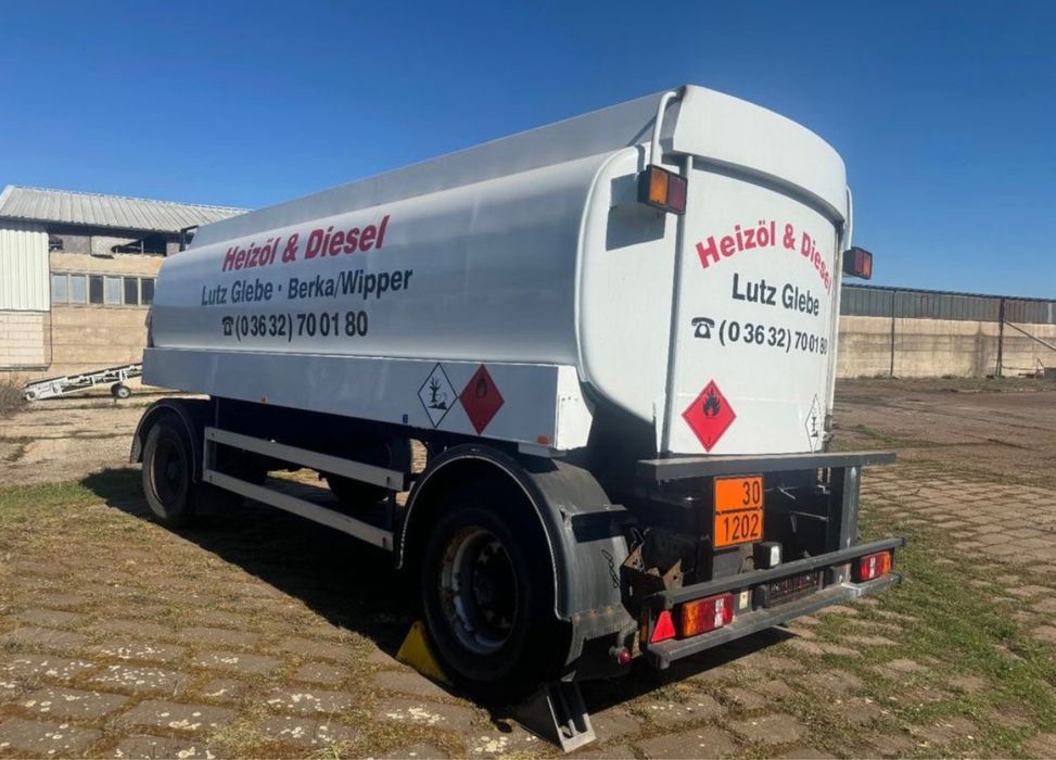 Remorca tip cisterna aluminiu inox