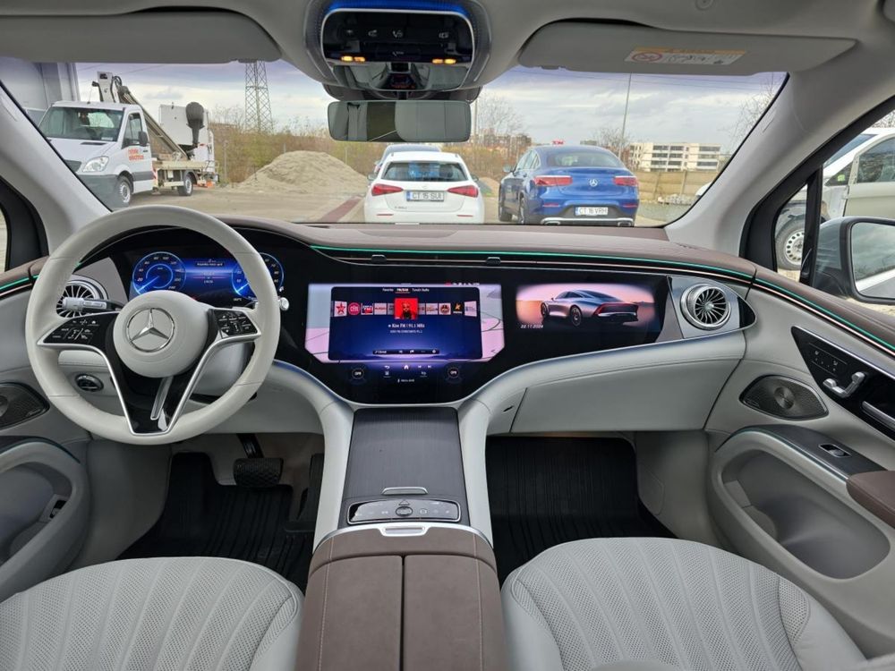 Mercedes EQS SUV