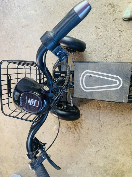 Четириколка за възрастни хора