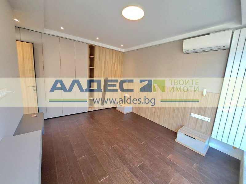 Продава се Тристаен апартамент в София, Център - 157 кв.м за 3185 €/кв.м - Снимка #6