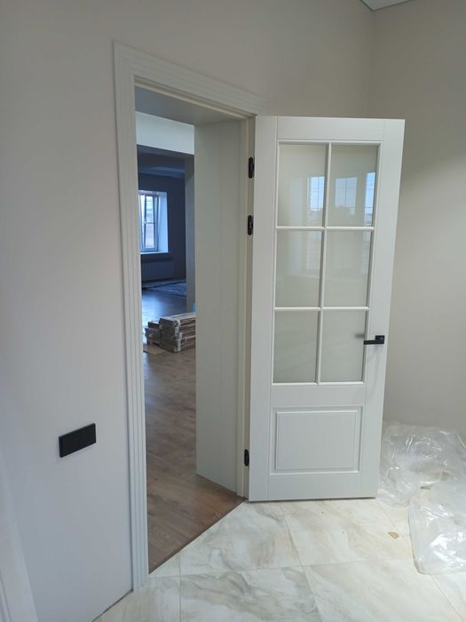 Установка межкомнатных дверей