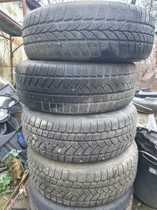 Vând jante 4x100 tot cu cauciucuri r15