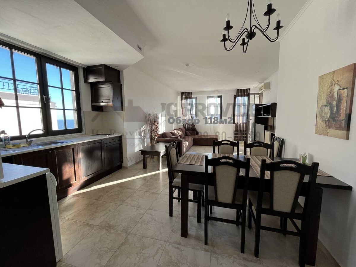 Продава се Тристаен апартамент в Обзор - 118 кв.м за 827 €/кв.м - Снимка #2