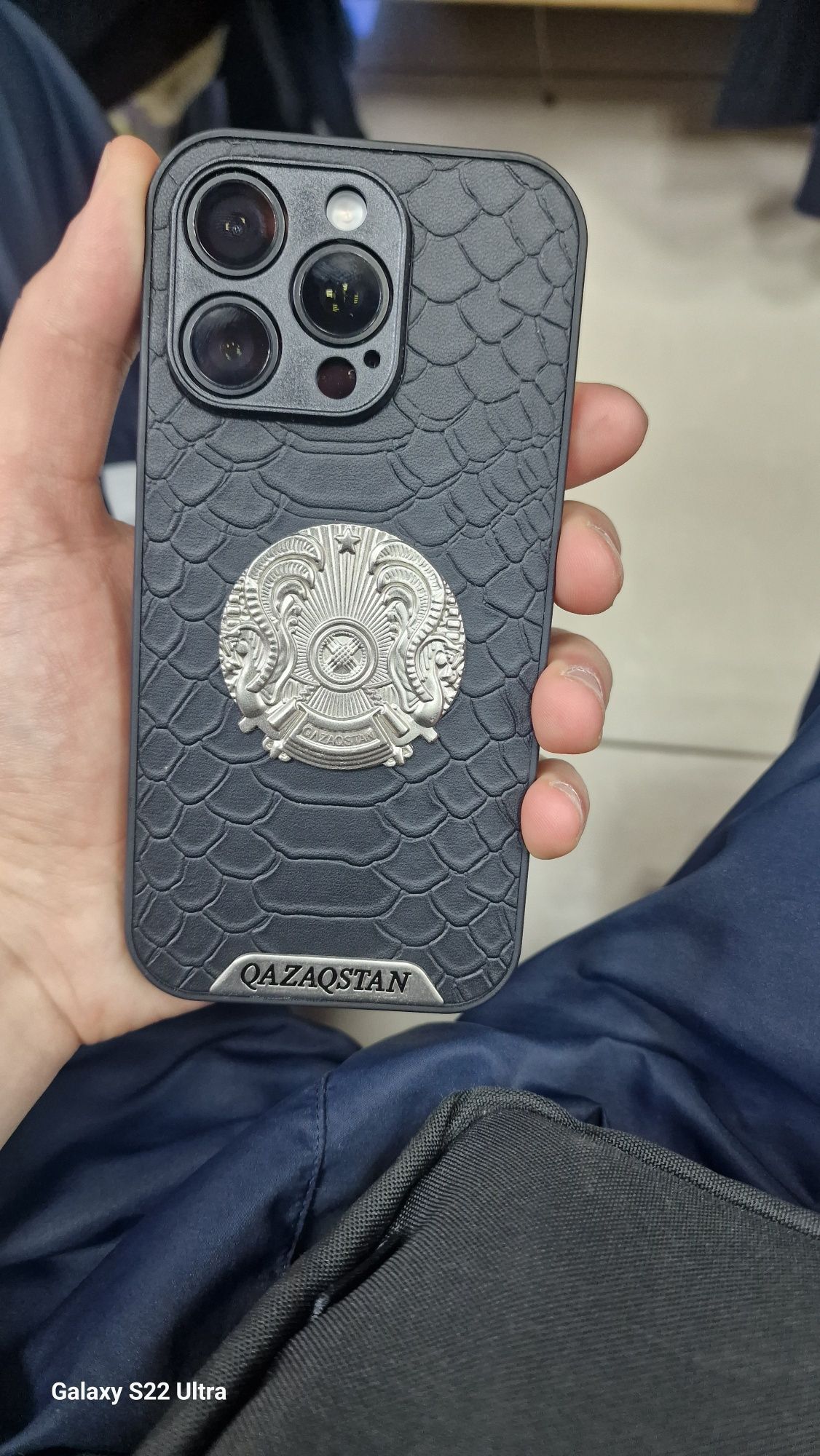 Продам iphone 16 pro 8/256г в идеальном состояний