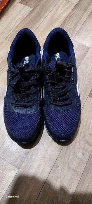 Кросовки мужские 43-44 размер новые