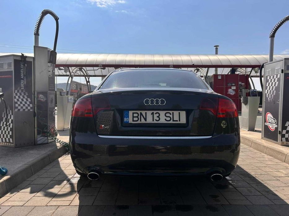 Audi A4 B7 S-line [ 2.0 TDI (BPW) ]
