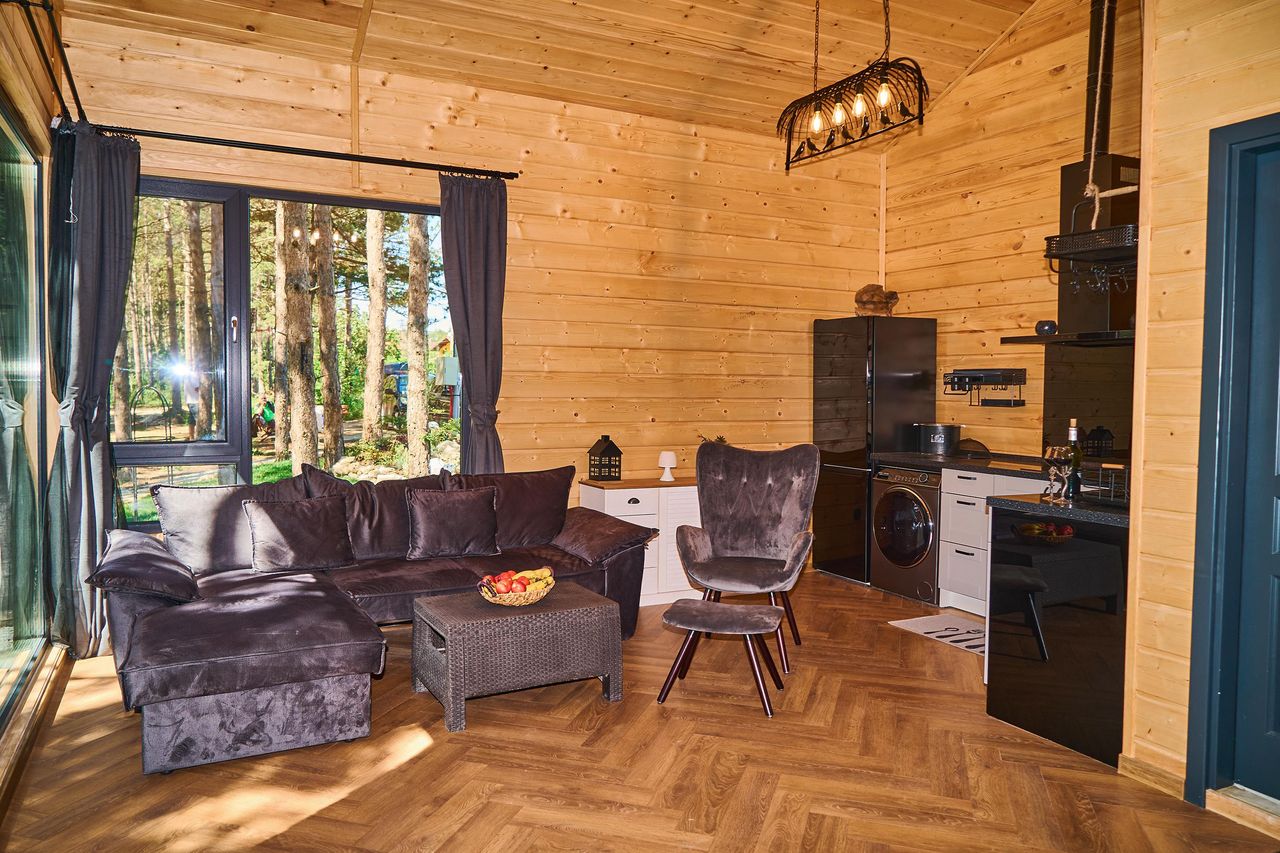 Дава се под наем Къща в Варна, Виница - 100 кв.м за 1100 € - Снимка #2