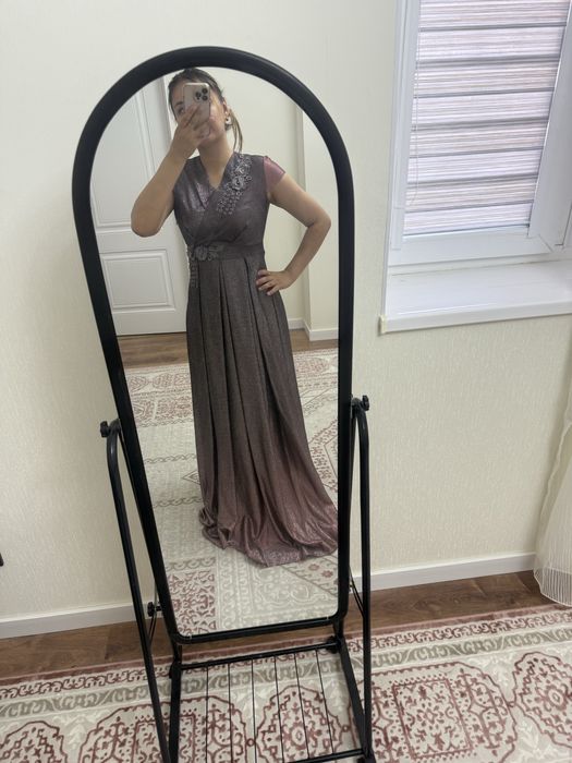 Продается вечернее платье