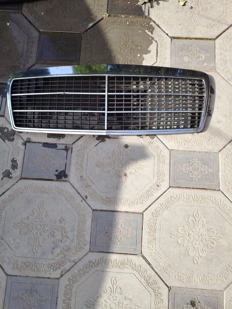 Продам решётку от Мерседеса w210