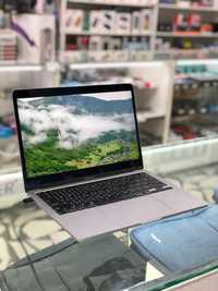 MacBook Pro i5 16/512