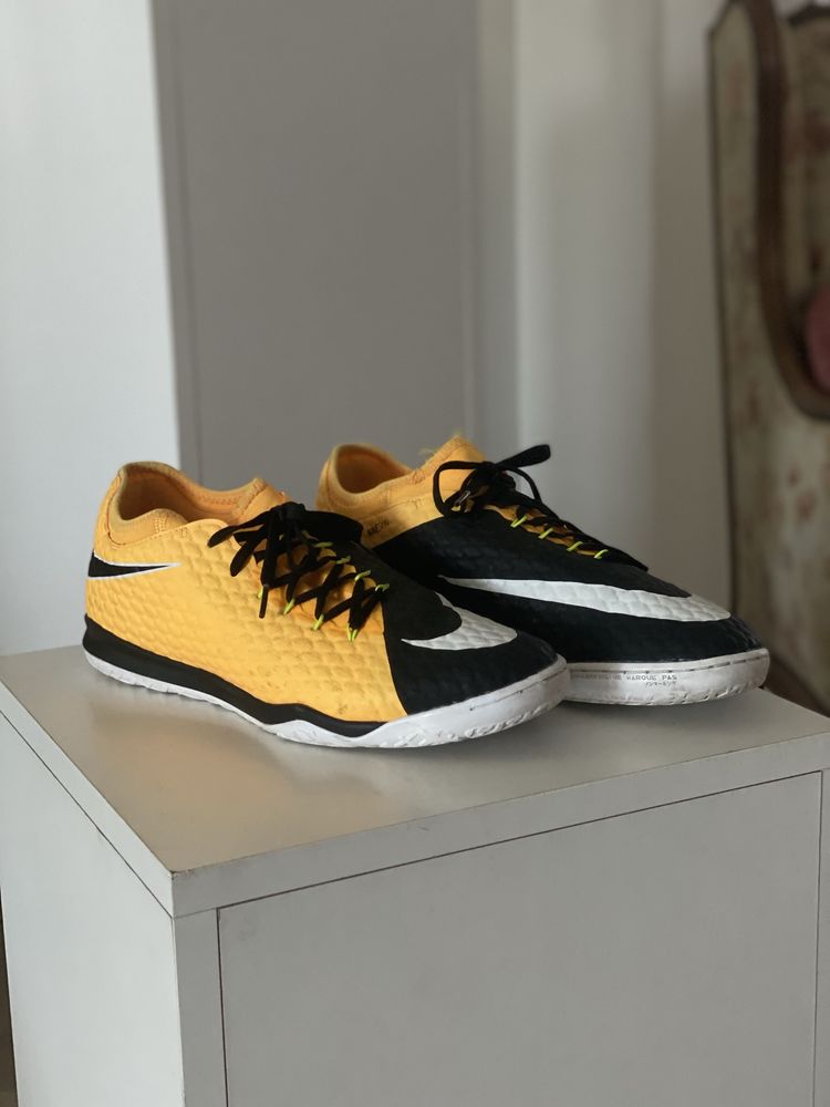 Papuci fotball Nike Hypervenomx Phelon III IC