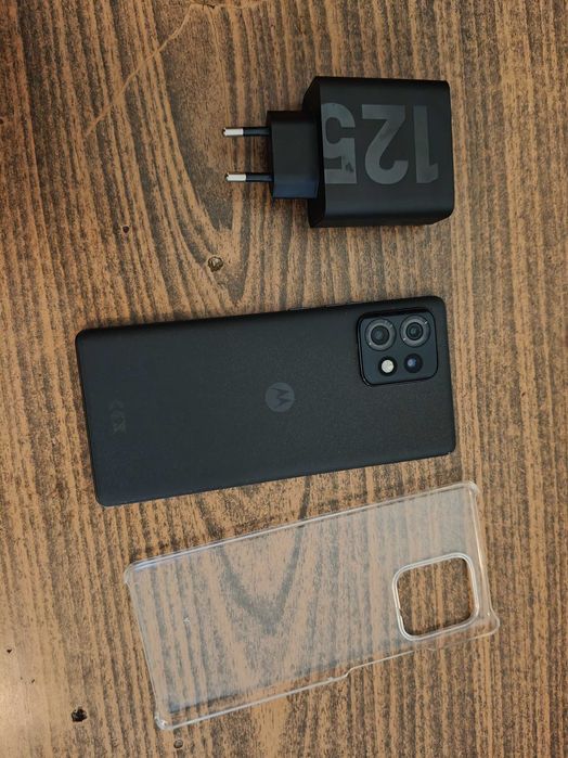 Vand/schimb Motorola edge 40 pro 12/256GB