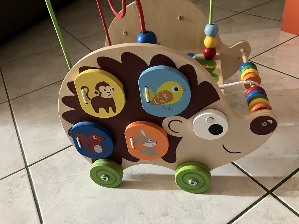 Мултифункционална дървена играчка за дърпане – Таралеж