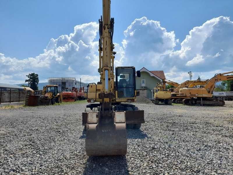 Exacavator pe roti Komatsu PW130, 13.9 tone, 2006