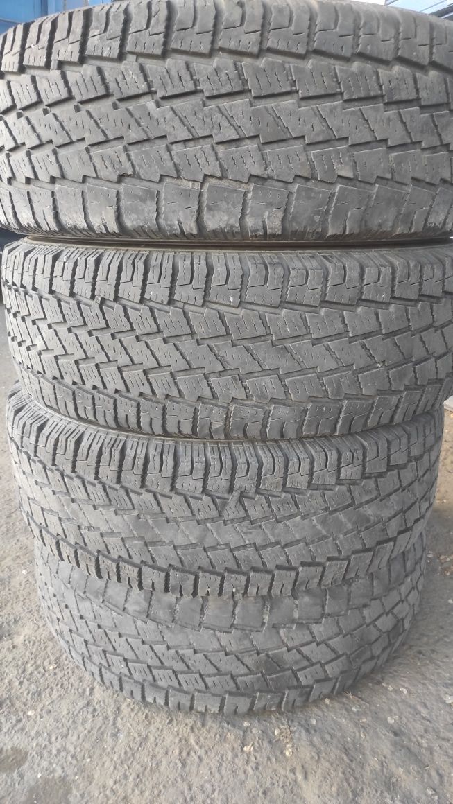 Комплект шин R15 LT 31*10,50