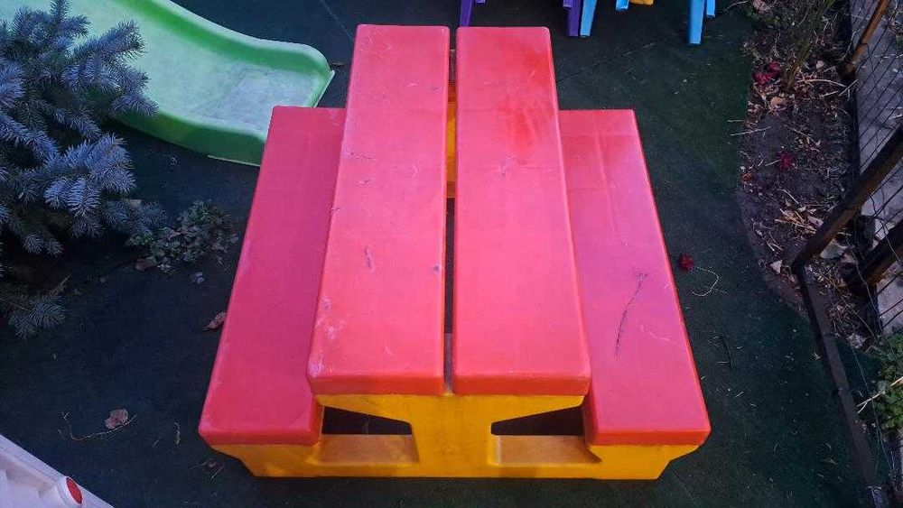 Masuta cu doua bancute fixe pentru copii, 50 kg, 77 cm / 83 cm / 48 cm