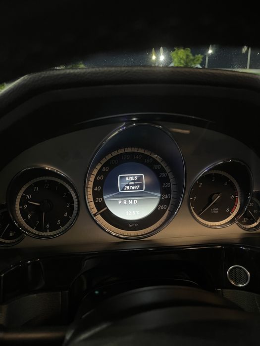 Vand Mercedes W212