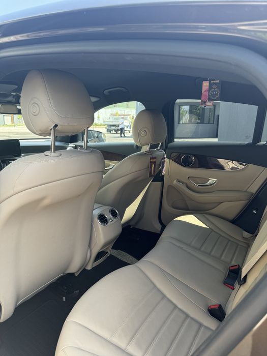 Mercedes glc coupe 2017, maro cu interior crem 2.2D