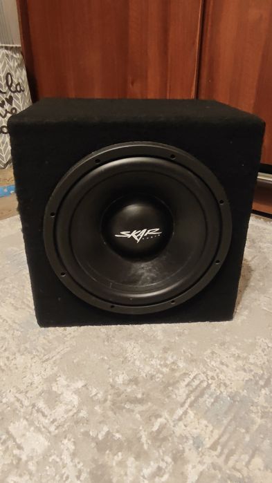 Сабвуфер skar закрытый ящик