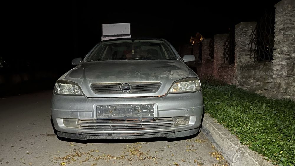 Opel Astra 1,6i G Фар Стоп Скорости Салон Броня Компресор Капак Помпа