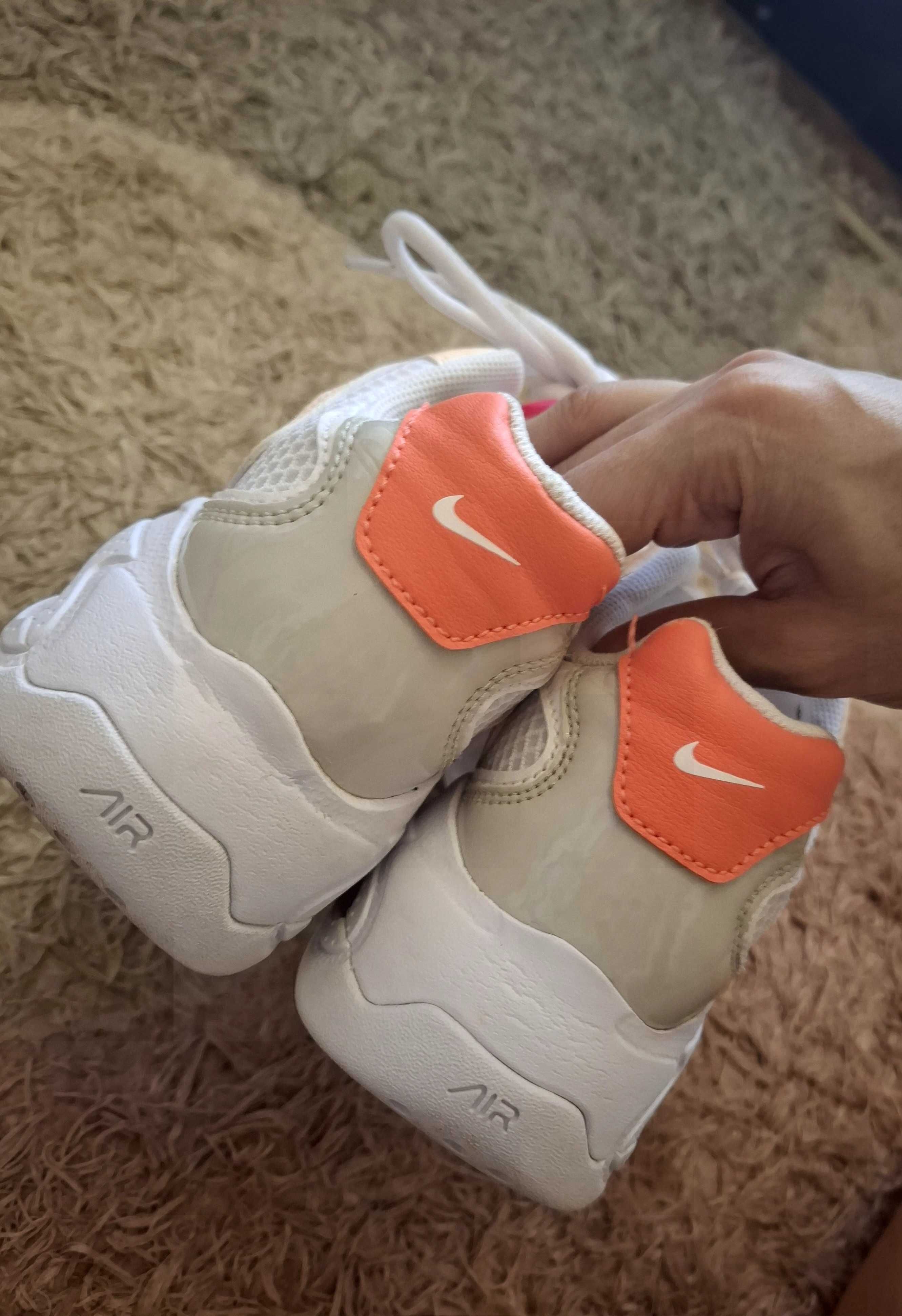 Маратонки Nike номер 38,5