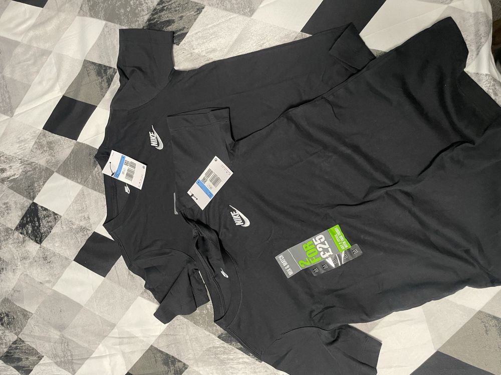 tricouri nike negre