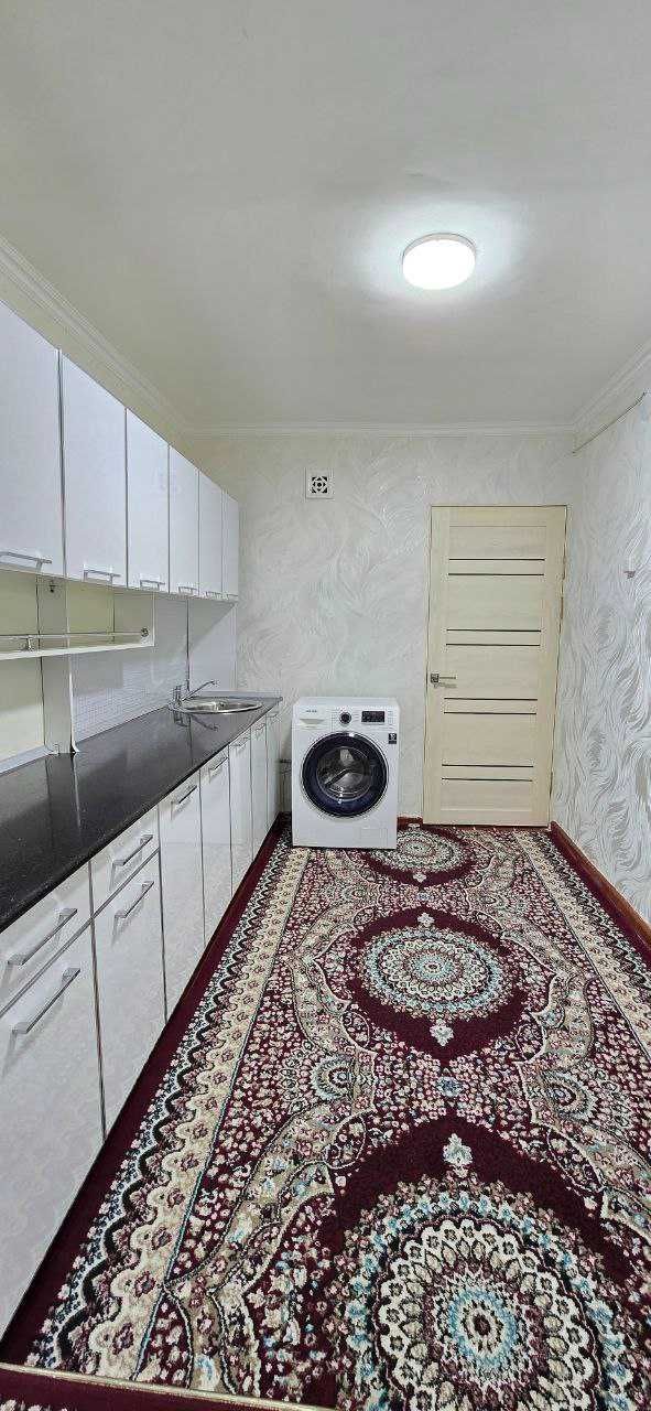 Срочно продается 1 комнатная квартира. 8 квартал Чиланзарский район.