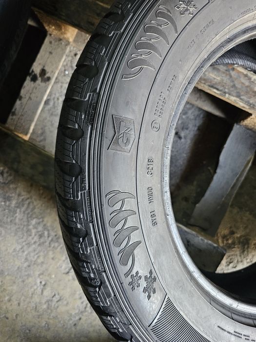 2 anvelope iarna 235 65 17 General