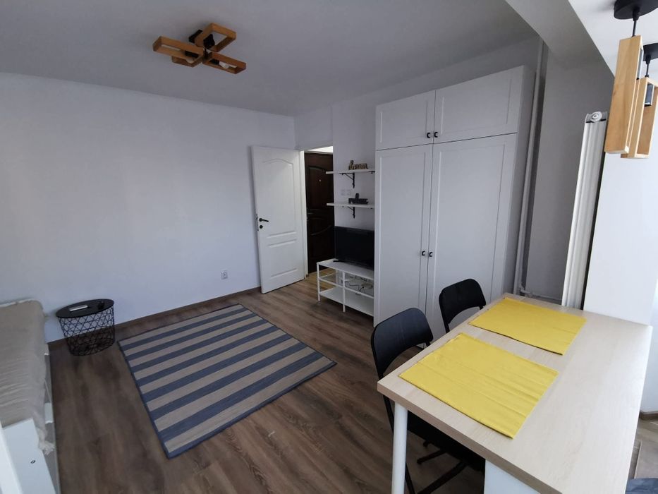 Garsoniera de închiriat - Ctin. Brancoveanu