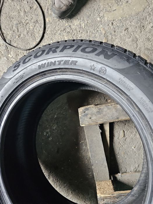 2 anvelope iarna 265 50 19 Pirelli Scorpion Runflat