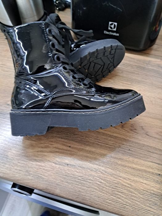 Ghete Adam's cu aspect lăcuit mas 36