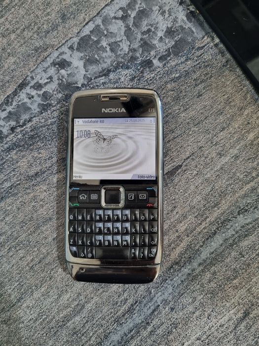 Telefon Nokia E 71