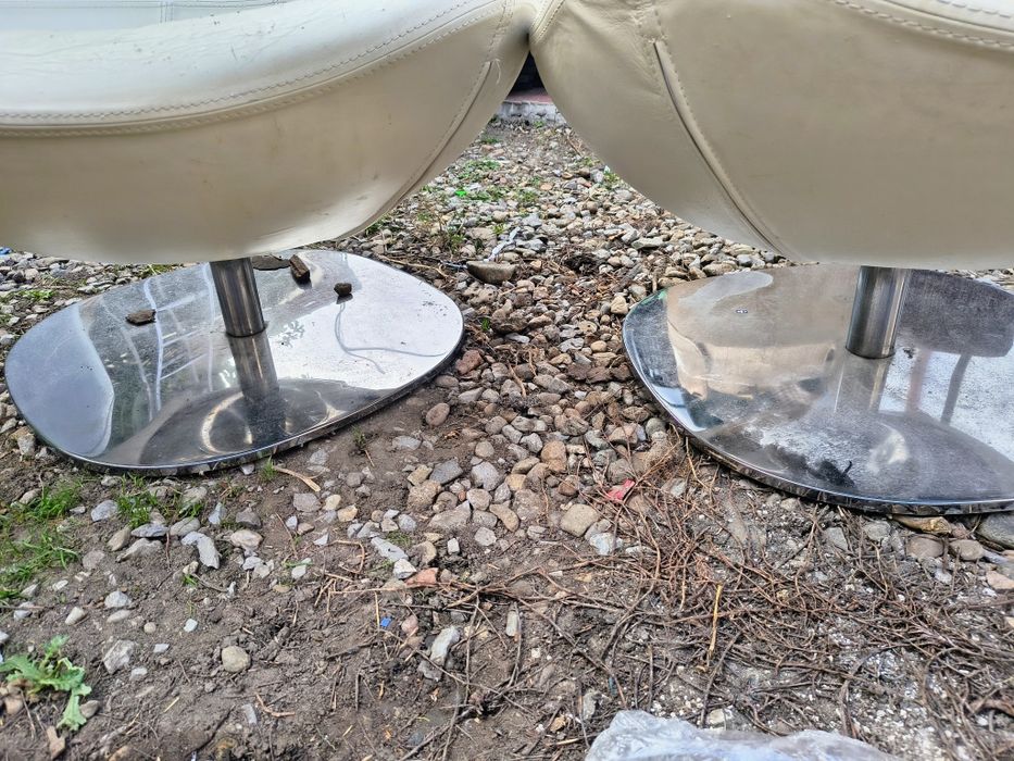 Scaune rotative piele albe