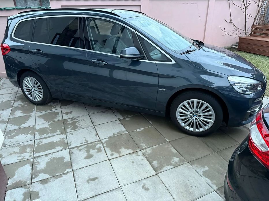 BMW Seria 2 Versiune: 218 d Model Luxury Business