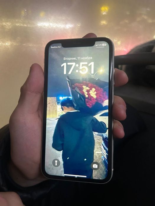 Айфон 11 128гб коробка нету