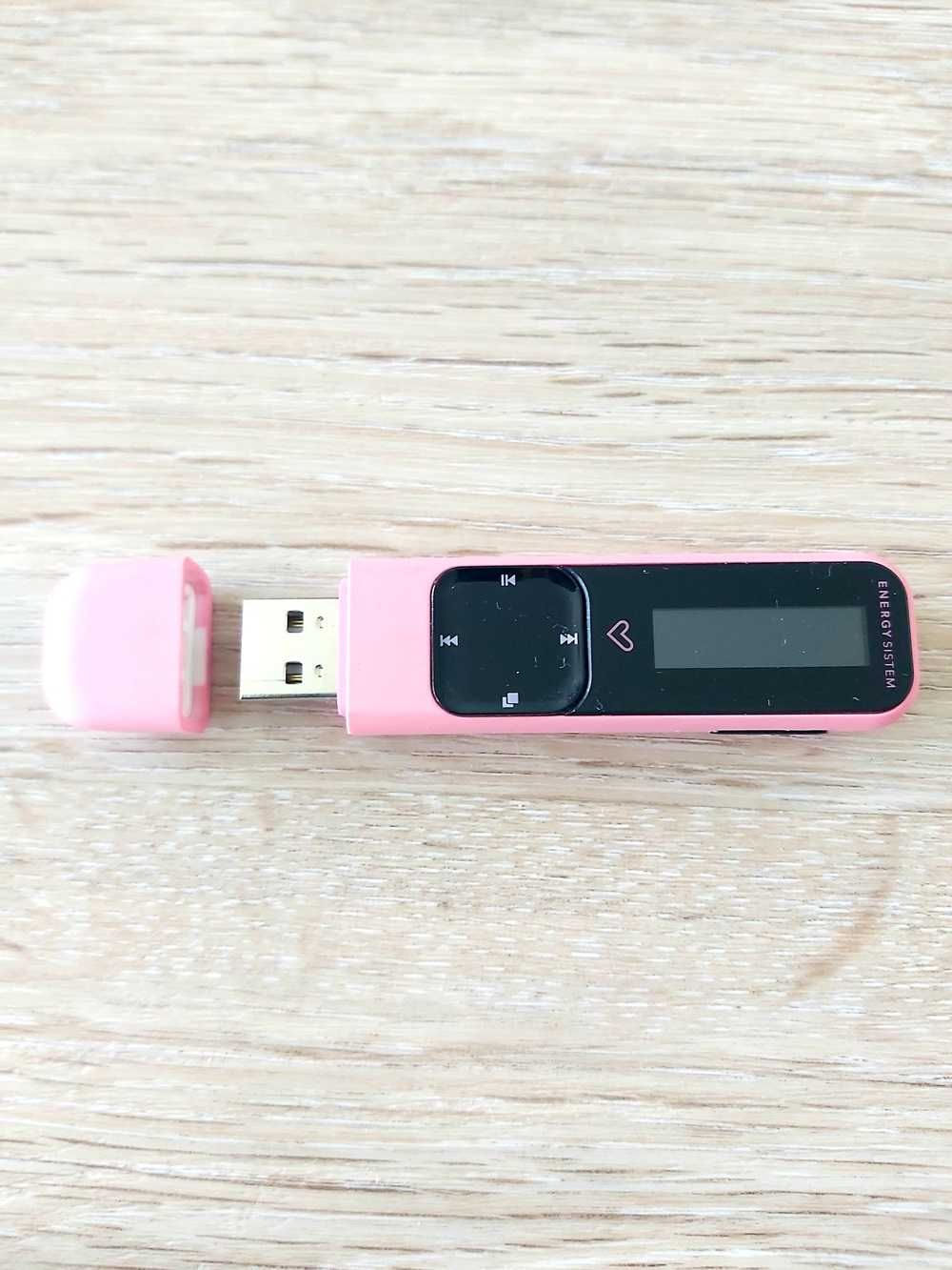 MP3 Player Energy Stick Pink 8 GB, Conector USB, Microfon, FM, Roz