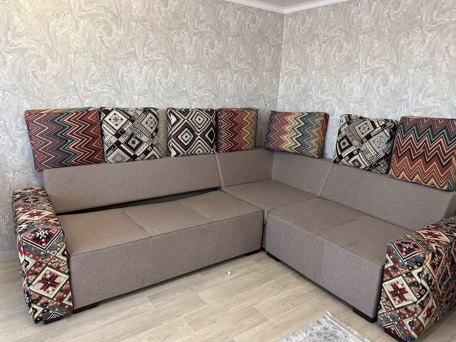 Продам диван в хорошем состоянии