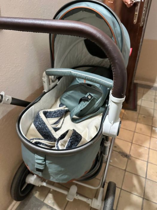 Продаю коляску