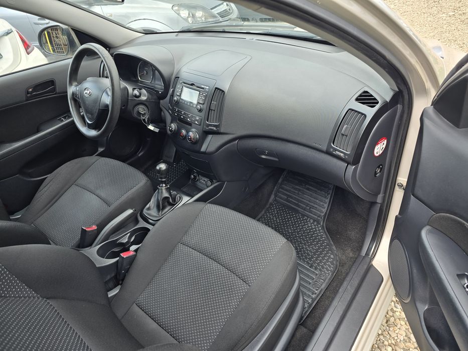 Hyundai i30 1.4 benzina fab 2009 RATE/CASH/BUY BACK